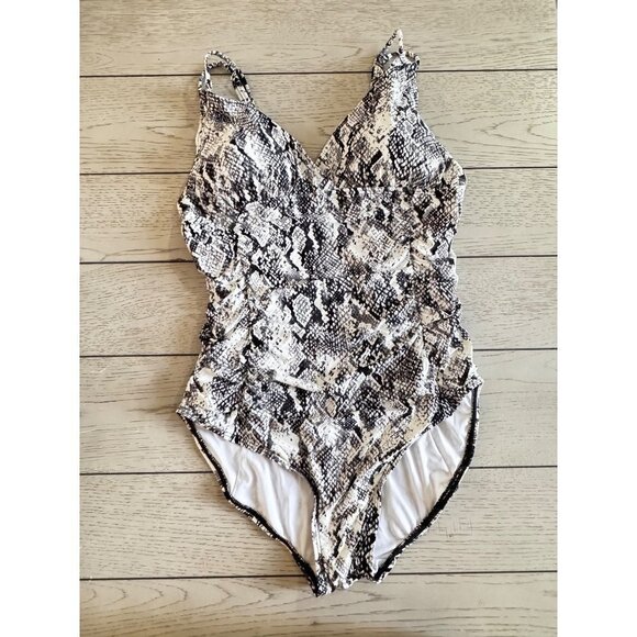 Calvin Klein Standard Shirred One Piece Swimsuit with Removable Cups size 16 - Picture 2 of 6